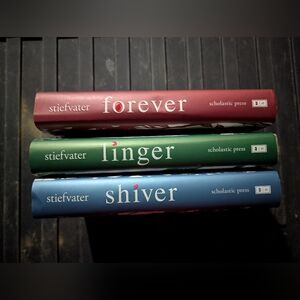 The Wolves of Mercy Falls Trilogy: Shiver, Linger, Forever - Maggie Stiefvater